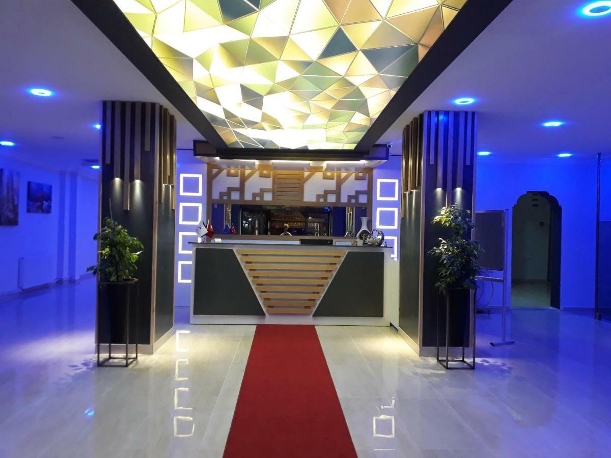 Grand Krone Hotel Cinarcik Luaran gambar